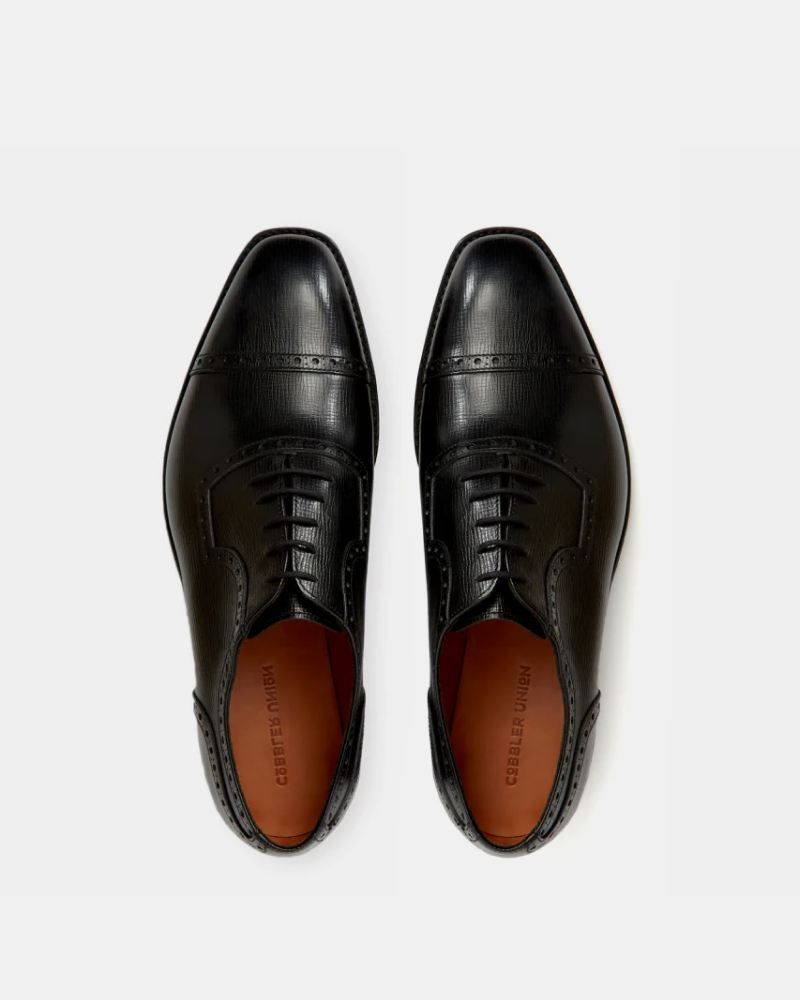 Photo inspiration: Picture Idea: Black Brogue Lightweight Dress Shoe