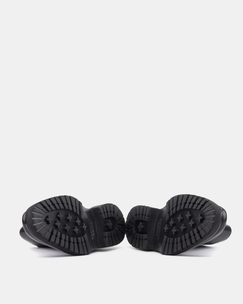 [SALE] - Bennett Black Calf with Commando Soles - 722
