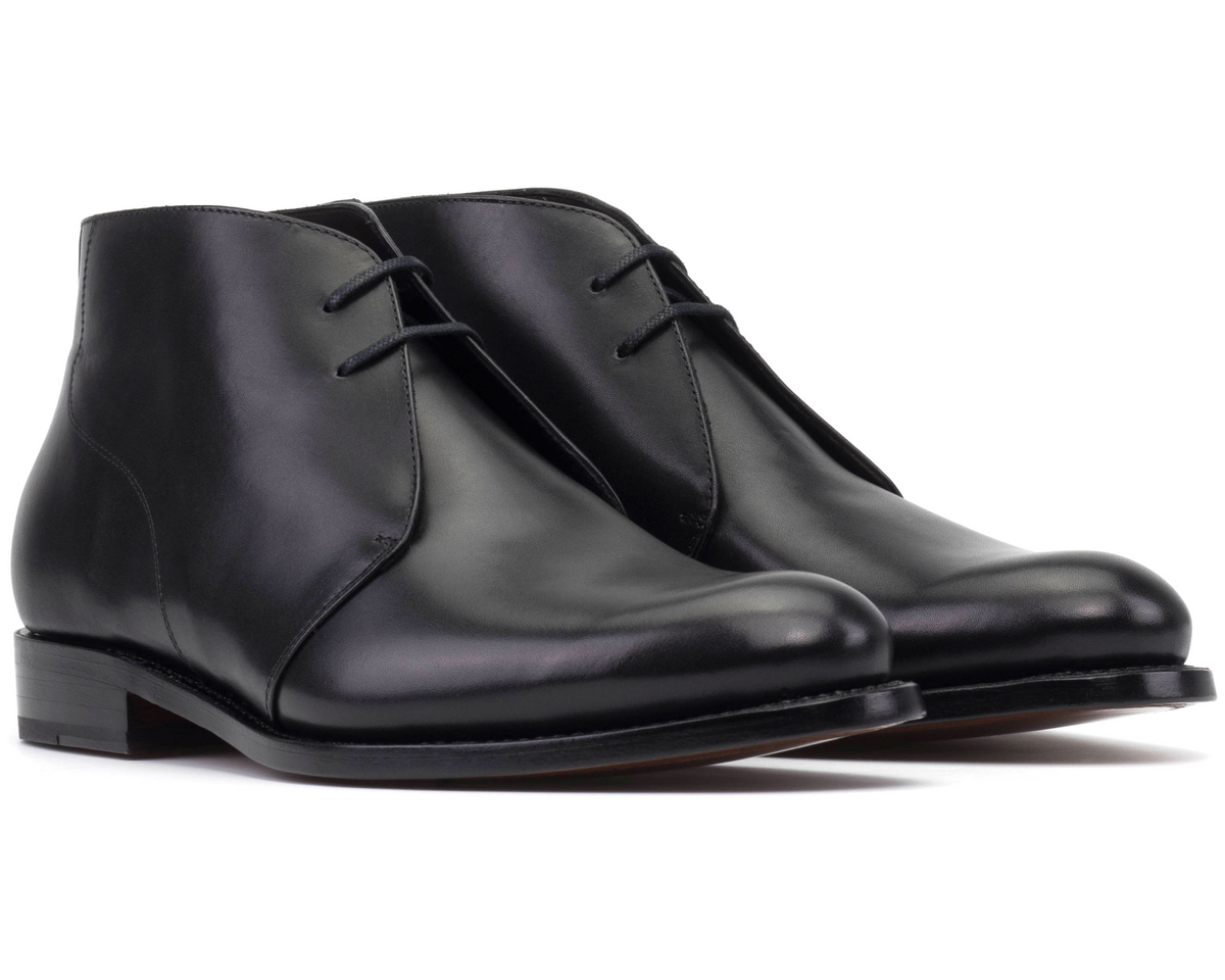 Chukka Black 675