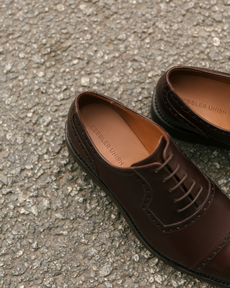 Brown Brogue Lightweight Dress Shoe 10 UK / 11 US Brown Brogue Lightweight Dress Shoe 10 UK / 11 US